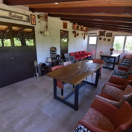 Airport Apartments Tri Hrasta Ποντγορίτσα Εξωτερικό φωτογραφία