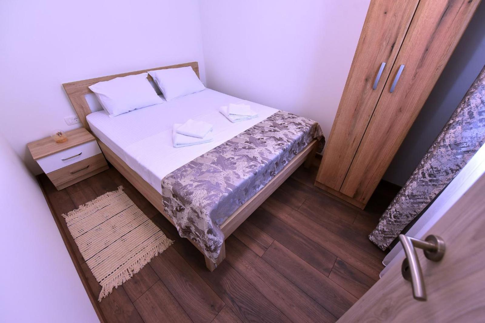 Airport Apartments Tri Hrasta Ποντγορίτσα Εξωτερικό φωτογραφία